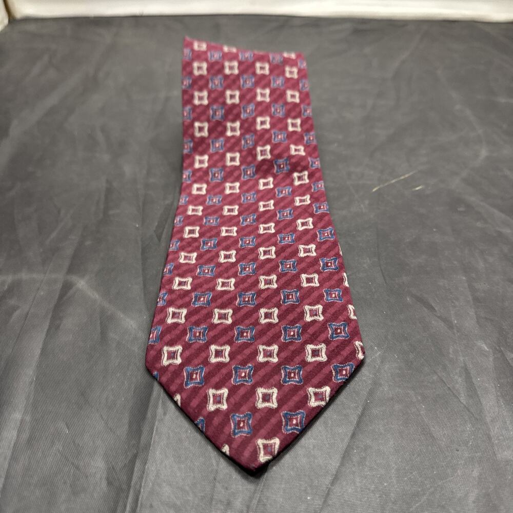Giorgio Armani Cravatte Silk Necktie Burgundy Geometric Square Medallion Tie Ita